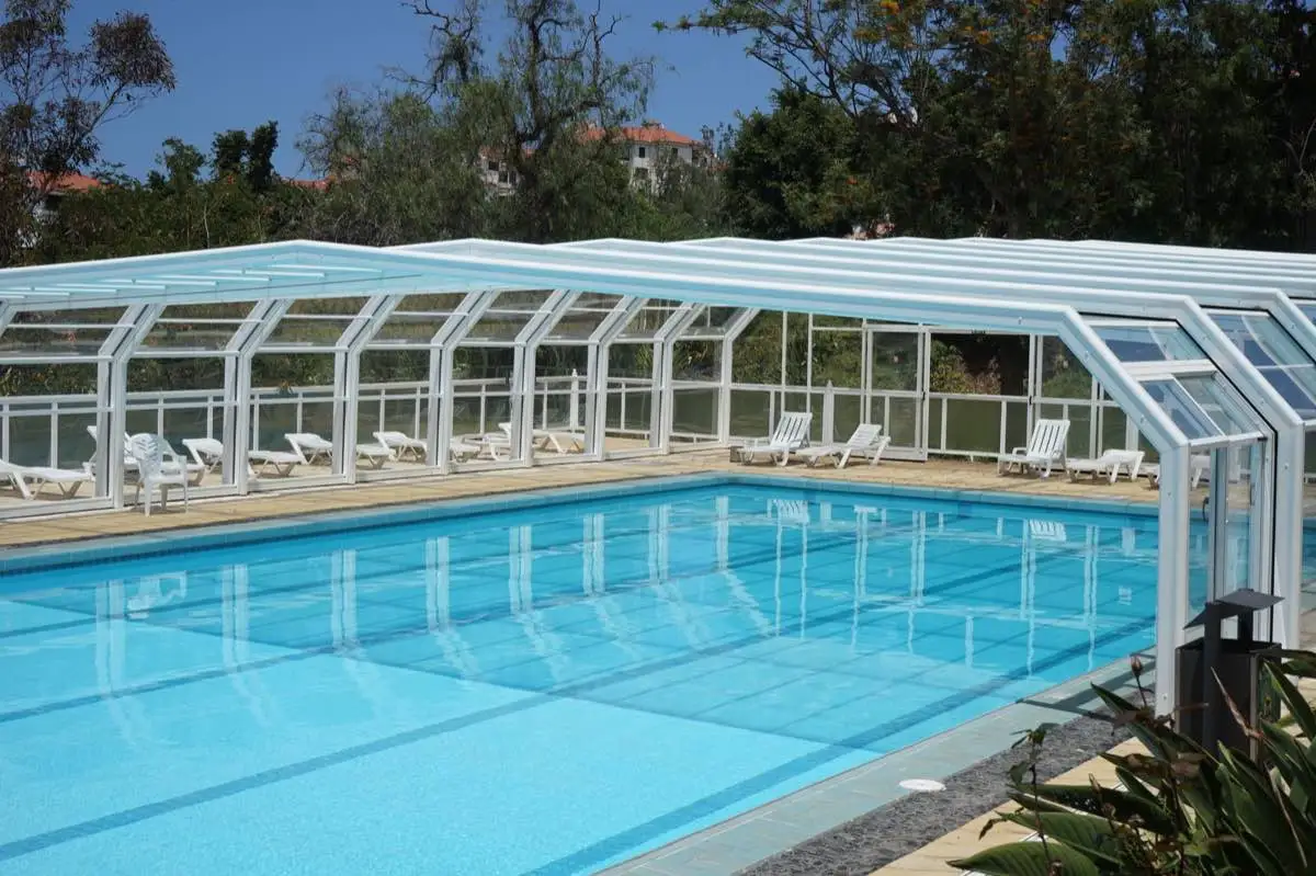 Commercial pool services in Long Beach, CA